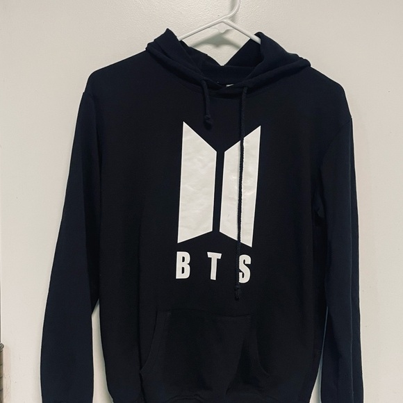 BTS Suga 93 Black Logo Sweater with Hood - Picture 1 of 8